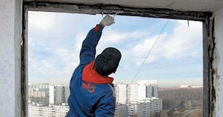 Демонтаж остекления балкона в Карабулаке - цена от 572 руб. - Сварной-Крб
